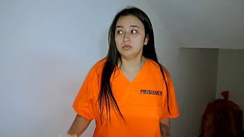 Play Dude makes an escaped prisoner his whore
