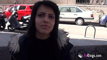 Play Keisimar dreams about sticking a BIG DOMINICAN SAUSAGE up her pussy