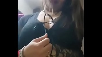 Play Newely married desi milf riding