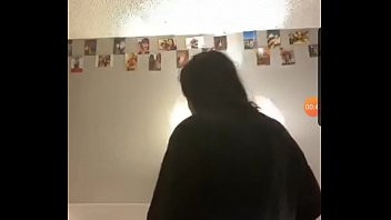 Play Periscope - sexy flash pierced tits