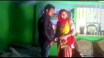 Play Reshmi Dutta Boyfriend fucking free at home